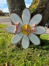 Load image into Gallery viewer, Daisy Name Sign